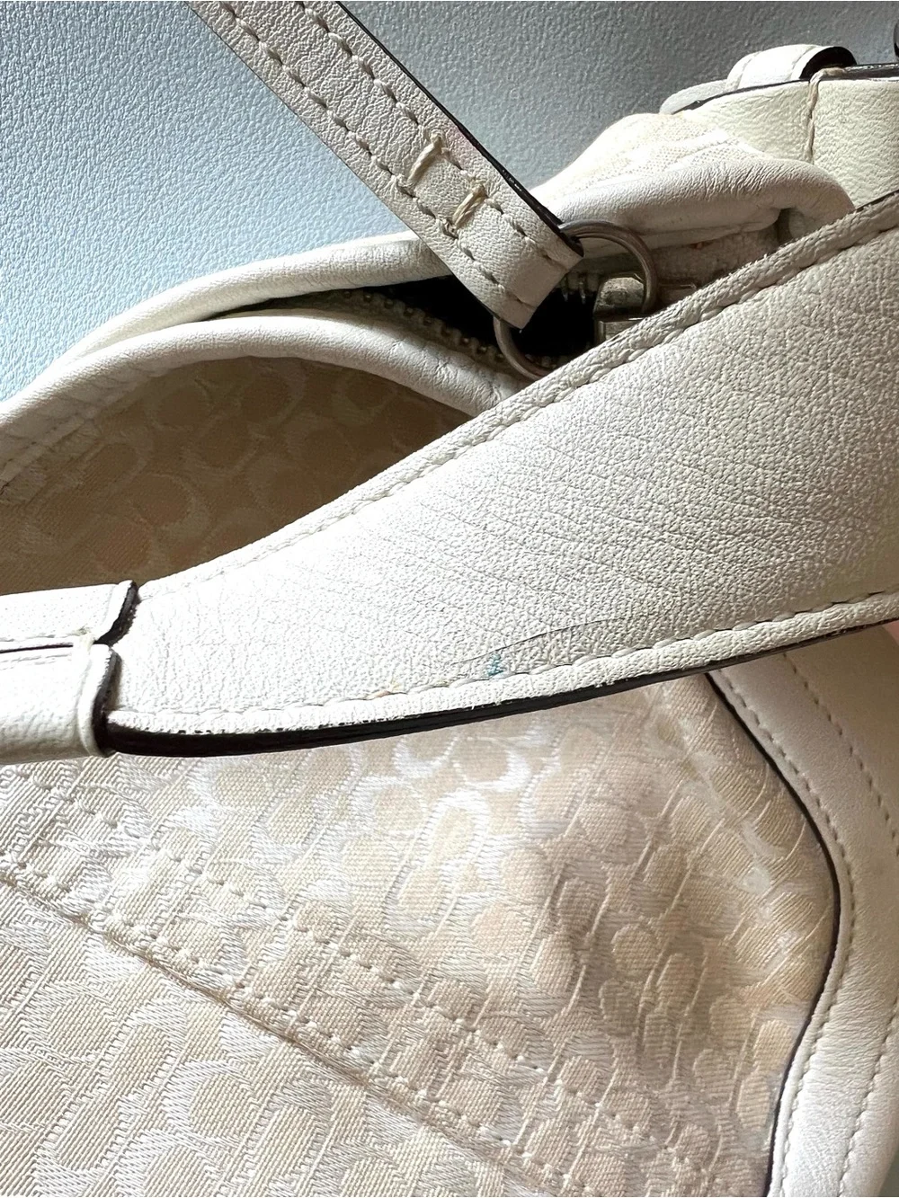 Coach Cream Signature Canvas Soho Mini Hobo Y2K Style # 6351